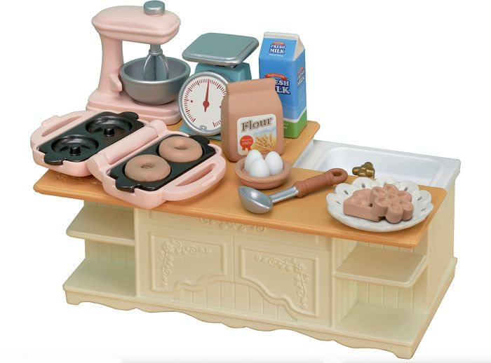Sylvanian Families Calico Crtitters Furniture Kitchen Island & Baking Set 