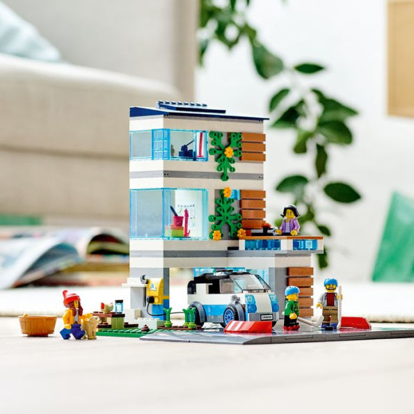 LEGO® My City Family House 60291 (Retiring Soon)