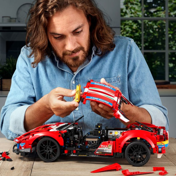 LEGO Technic Ferrari 488 GTE AF Corse #51 42125