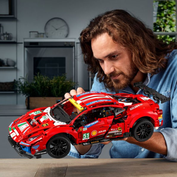 LEGO Technic Ferrari 488 GTE AF Corse #51 42125