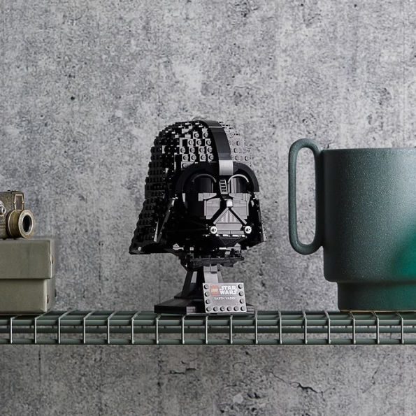 LEGO Star Wars TM Darth Vader Helmet 75304