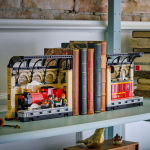 Alternative view 3 of LEGO Harry Potter Book Nook: Hogwarts Express 76450