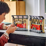 Alternative view 5 of LEGO Harry Potter Book Nook: Hogwarts Express 76450