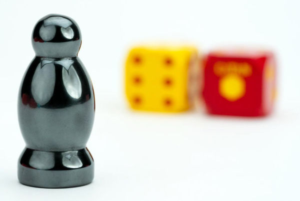 Catan Premium Robber & Metal Dice Set Hematite