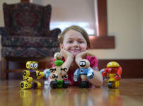 Alternative view 4 of Tinker Totter Robots