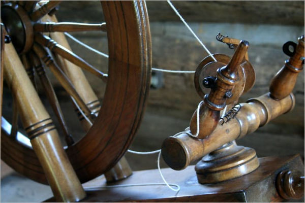 Beginners Guide to Spinning and Weaving