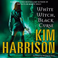 White Witch, Black Curse (Hollows Series #7)