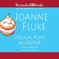 Cream Puff Murder (Hannah Swensen Series #11)