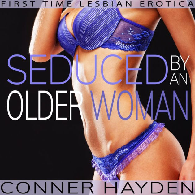 Lesbo Seduced