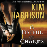 A Fistful of Charms (Hollows Series #4)