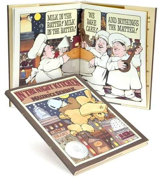 In the Night Kitchen (Caldecott Medal Honor Book)