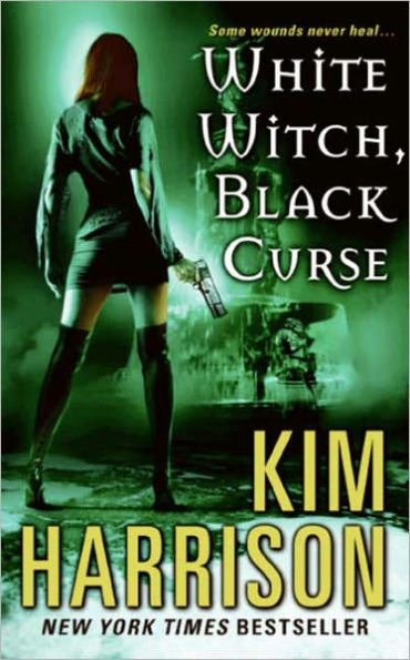 White Witch, Black Curse (Hollows Series #7)