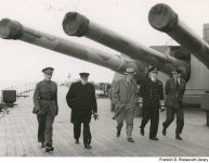 Alternative view 10 of The Hopkins Touch: Harry Hopkins and the Forging of the Alliance to Defeat Hitler
