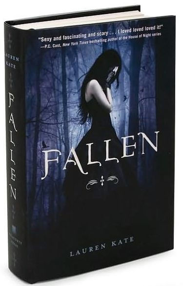 Fallen (Fallen Series #1)