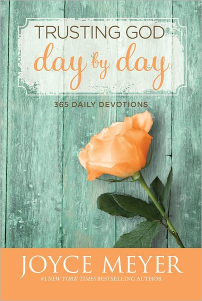 Devotional Coloring Book For Women & Teen Girls: with Flowers and Quotes  about Love, Happiness, Prayer, Praise, Thanks, Death, Bible and Lord