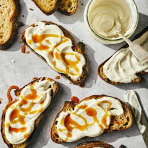 The Vegan Creamery: Plant-Based Cheese, Milk, Ice Cream, and More (A Cookbook)