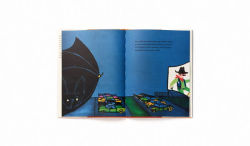 Alternative view 7 of Rufus: The Bat Who Loved Colors