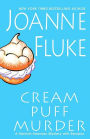 Cream Puff Murder (Hannah Swensen Series #11)