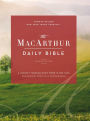 The NKJV, MacArthur Daily Bible, 2nd Edition, Comfort Print: A Journey Through God's Word in One Year