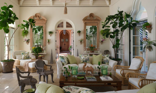 Tom Scheerer: Still Decorating