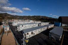 Alternative view 6 of Shigeru Ban: Humanitarian Architecture