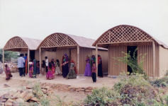 Alternative view 9 of Shigeru Ban: Humanitarian Architecture