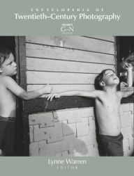 Title: Encyclopedia of Twentieth-Century Photography, Author: Lynne Warren