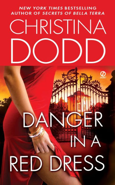 Danger in a Red Dress (Fortune Hunter Series #4)