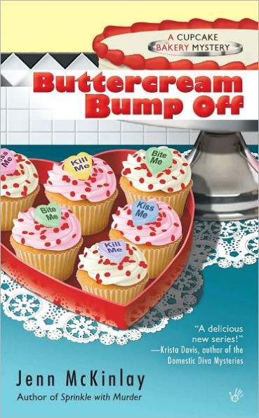 Buttercream Bump Off (Cupcake Bakery Mystery #2)