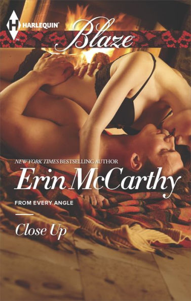 Close Up (Harlequin Blaze Series #817)