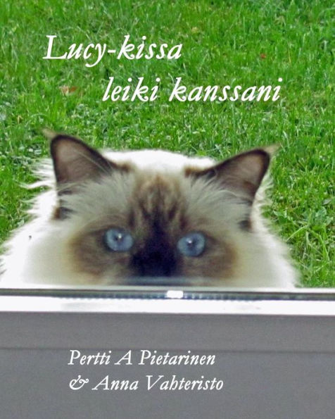 Lucy-kissa leiki kanssani
