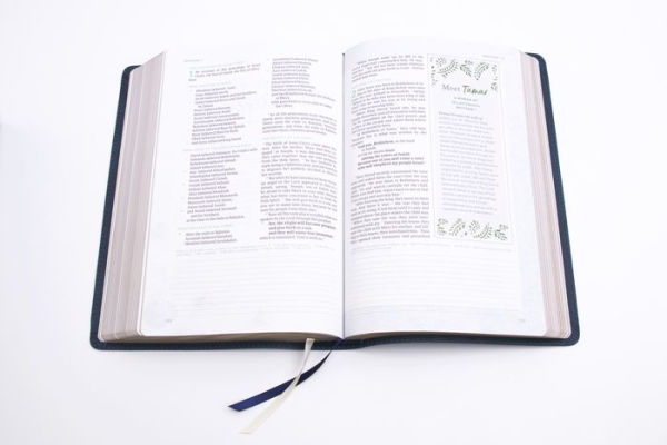 CSB (in)courage Devotional Bible, Navy Genuine Leather