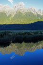 Awesome Amazing View of the Mountains Mirrored in a Lake in New Zealand Journal: 150 Page Lined Notebook/Diary