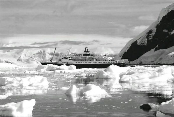 The Coolest Race on Earth: Mud, Madmen, Glaciers, and Grannies at the Antarctica Marathon