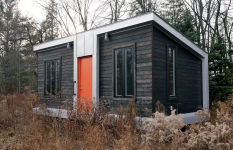 Alternative view 6 of Microshelters: 59 Creative Cabins, Tiny Houses, Tree Houses, and Other Small Structures