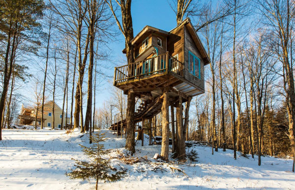 Microshelters: 59 Creative Cabins, Tiny Houses, Tree Houses, and Other Small Structures
