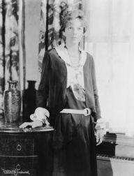 An Interactive Biography of Amelia Earhart