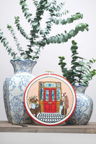 Embroidered Interiors: Stitch 11 Charming Spaces; Skill-Building Techniques