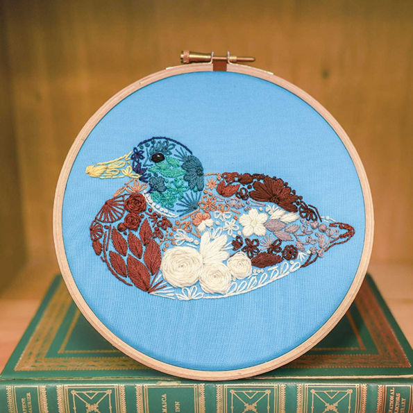 Embroidery Sampler Collective: 18 Designs, 75+ Stitches, 12 Artists, Endless Inspiration