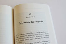 Alternative view 5 of ¿Cuánto te pesa lo que te pasa? / How Much Does What Happens Weigh on You?