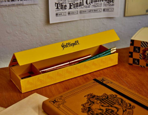 Harry Potter: Hufflepuff Magnetic Pencil Box