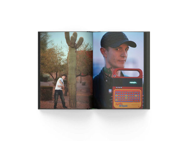 Book_Title_Goes_Here: 25 years of deadmau5