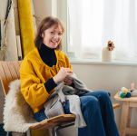 Alternative view 2 of Beginner's Guide to Crochet, The: Easy techniques and 8 fun projects