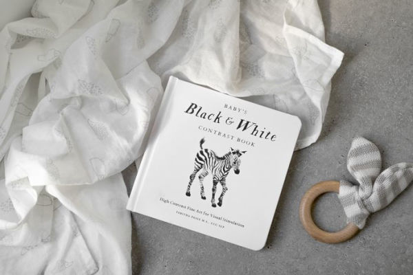 Baby's Black and White Contrast Book: High-Contrast Art for Visual Stimulation at Tummy Time