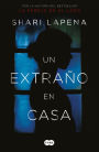 Un extrano en casa / A Stranger in the House