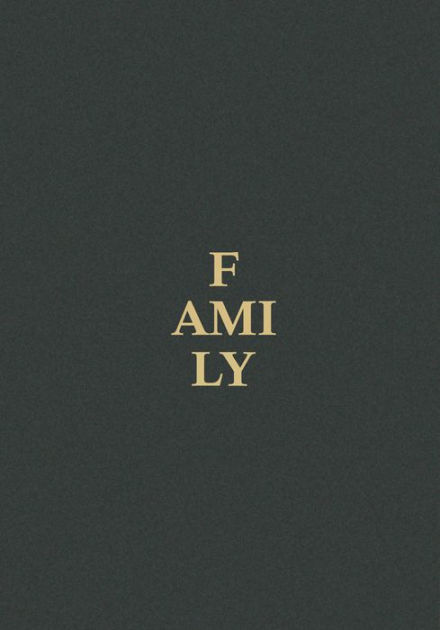 【メーカー直売】 A Family: Contemporary Guest and Photos Magnum by Portrait アート・デザイン・音楽