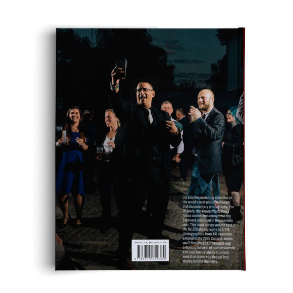 World Press Photo Yearbook 2025: English Edition