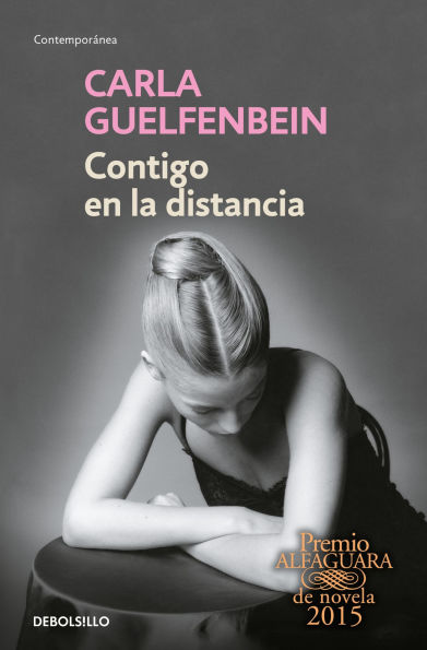 Contigo en la distancia / With You at a Distance