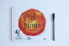 Alternative view 4 of El punto (The Dot)