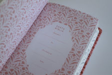 Alternative view 7 of Biblia RVR 1960 Letra gigante, símil piel rosada con flores (Edición cantos pintados / Spanish Bible RVR 1960 Giant Print Handy Size Leathersoft Pink floral
